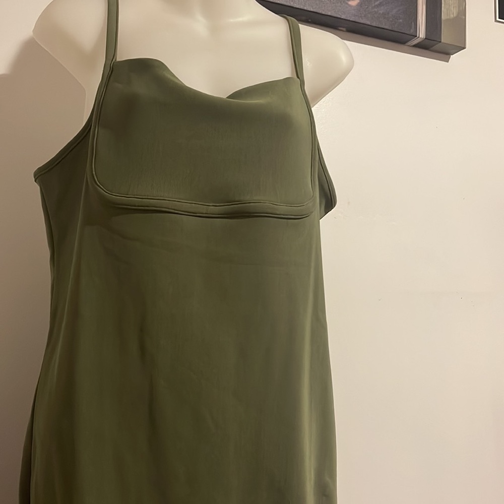 Forever 21 spaghetti strapped dress good stretch